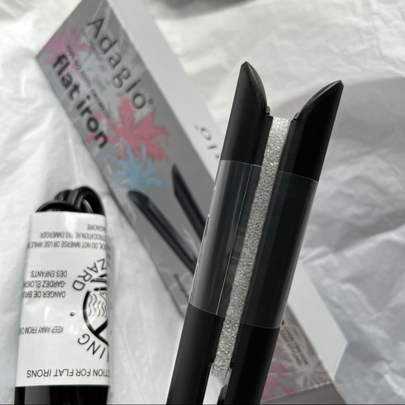 New In box ! ADAGIO FLAT IRON NOT SO MIMI NIB - Picture 5 of 13